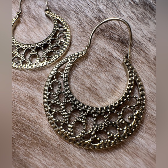 Indonesian Solid Brass Disc Hoops - Picture 2 of 8